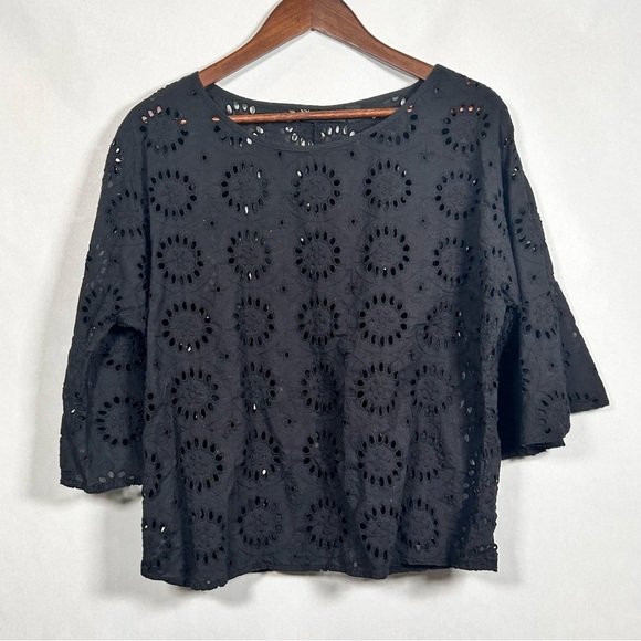 New York & Co Blake Eyelet 3/4 Sleeve Top - Picture 1 of 11